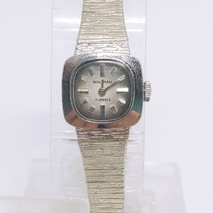 1970's Womens Petite Waltham Watch 17J